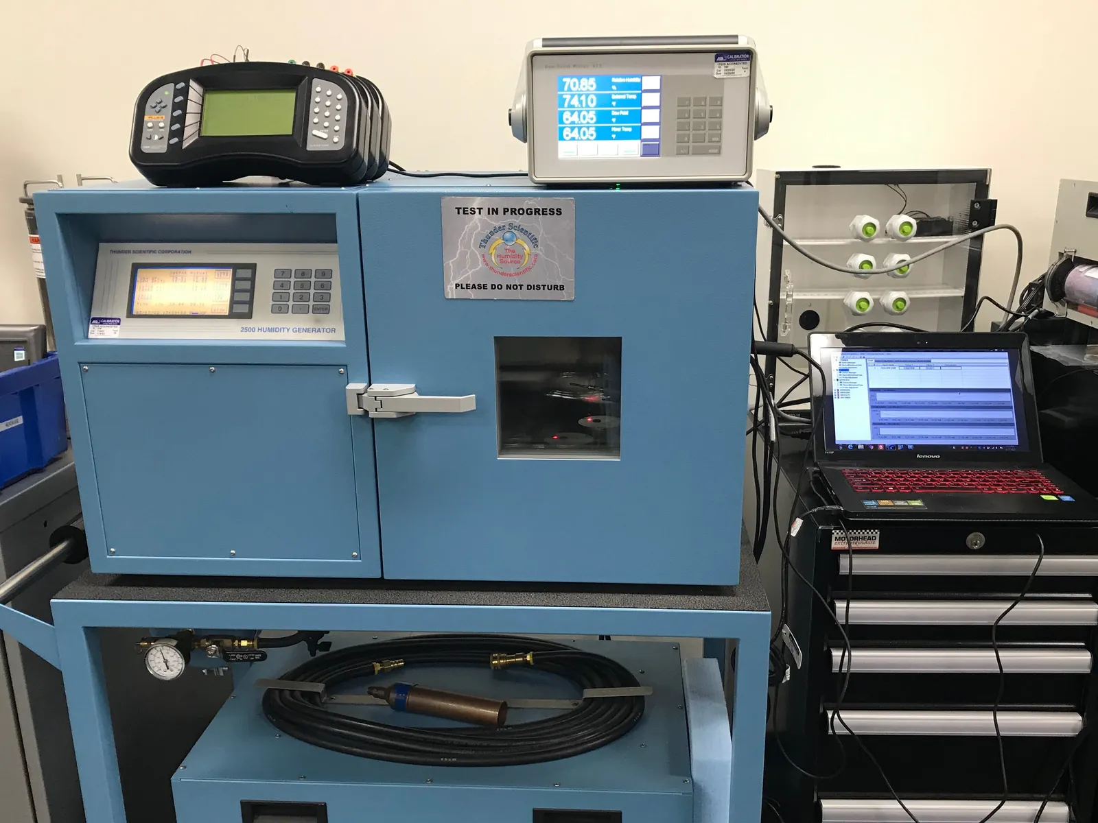 Thunder Scientific 2500 two-pressure humidity generator running a test in the American Gage humidity lab